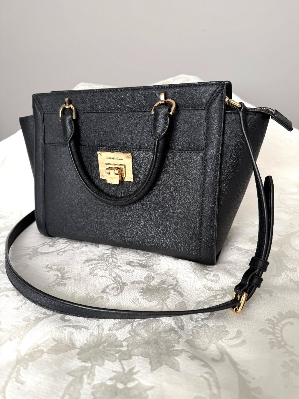 Michael Kors Black Crossbody Handbag Gold-tone Hardware